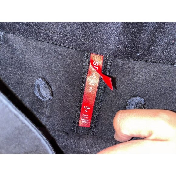 Spanx High Rise Twill Short - Washed Black - Womens size Large - Picture 5 of 10